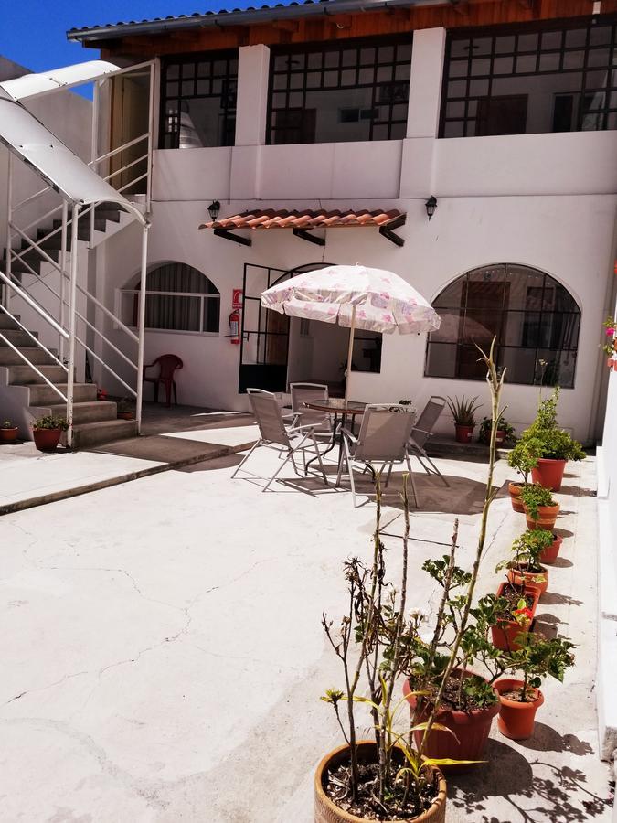 Heritage Inn كويتو المظهر الخارجي الصورة