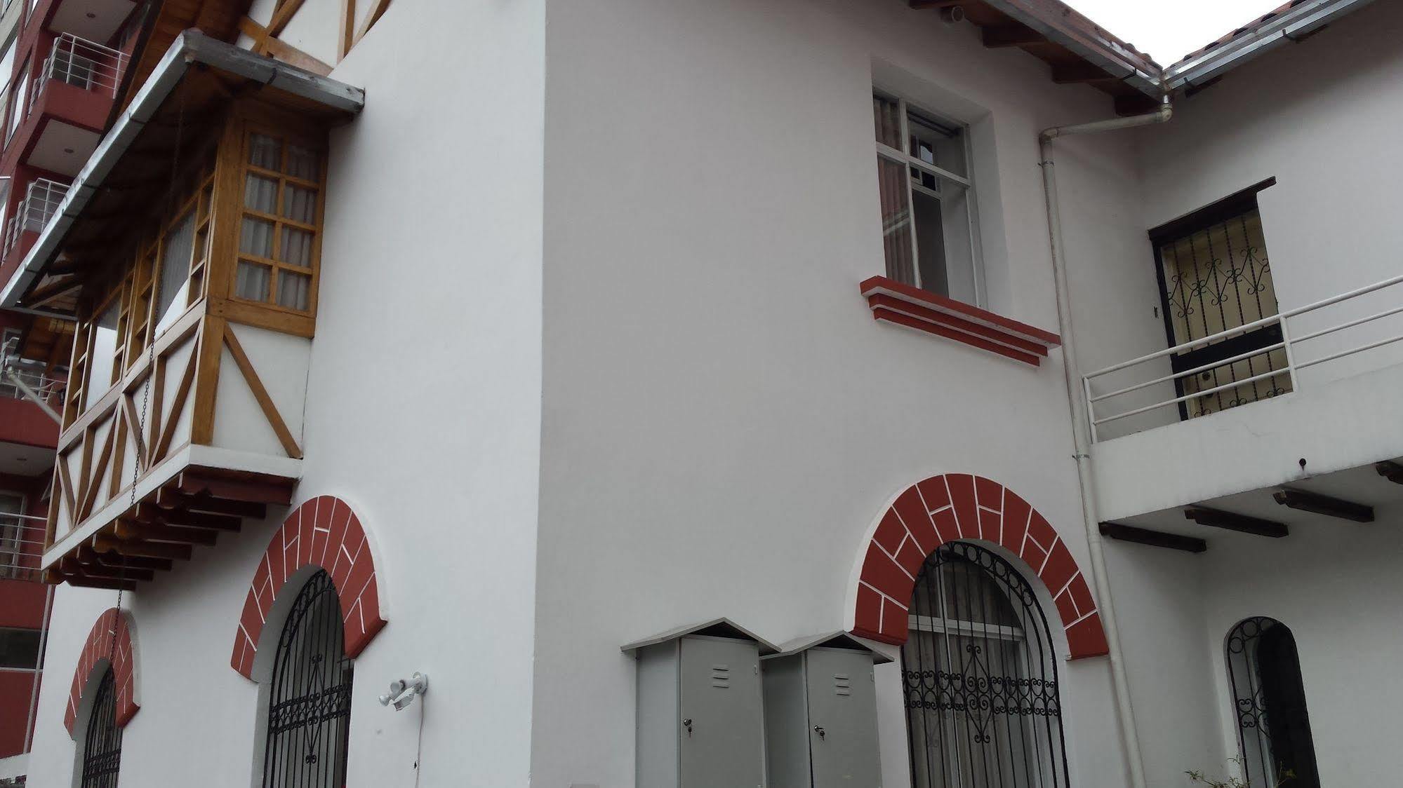 Heritage Inn كويتو المظهر الخارجي الصورة