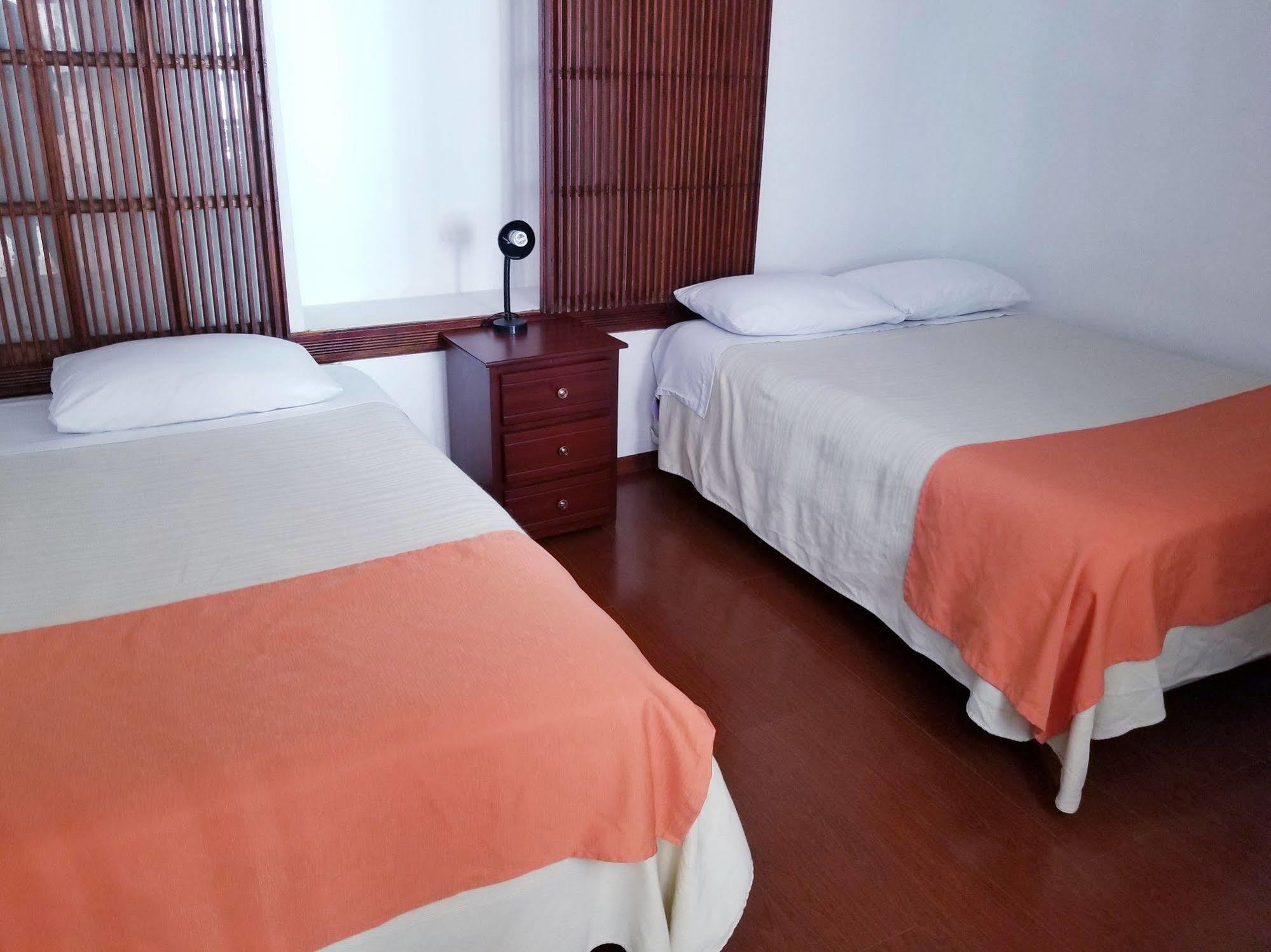 Heritage Inn كويتو المظهر الخارجي الصورة