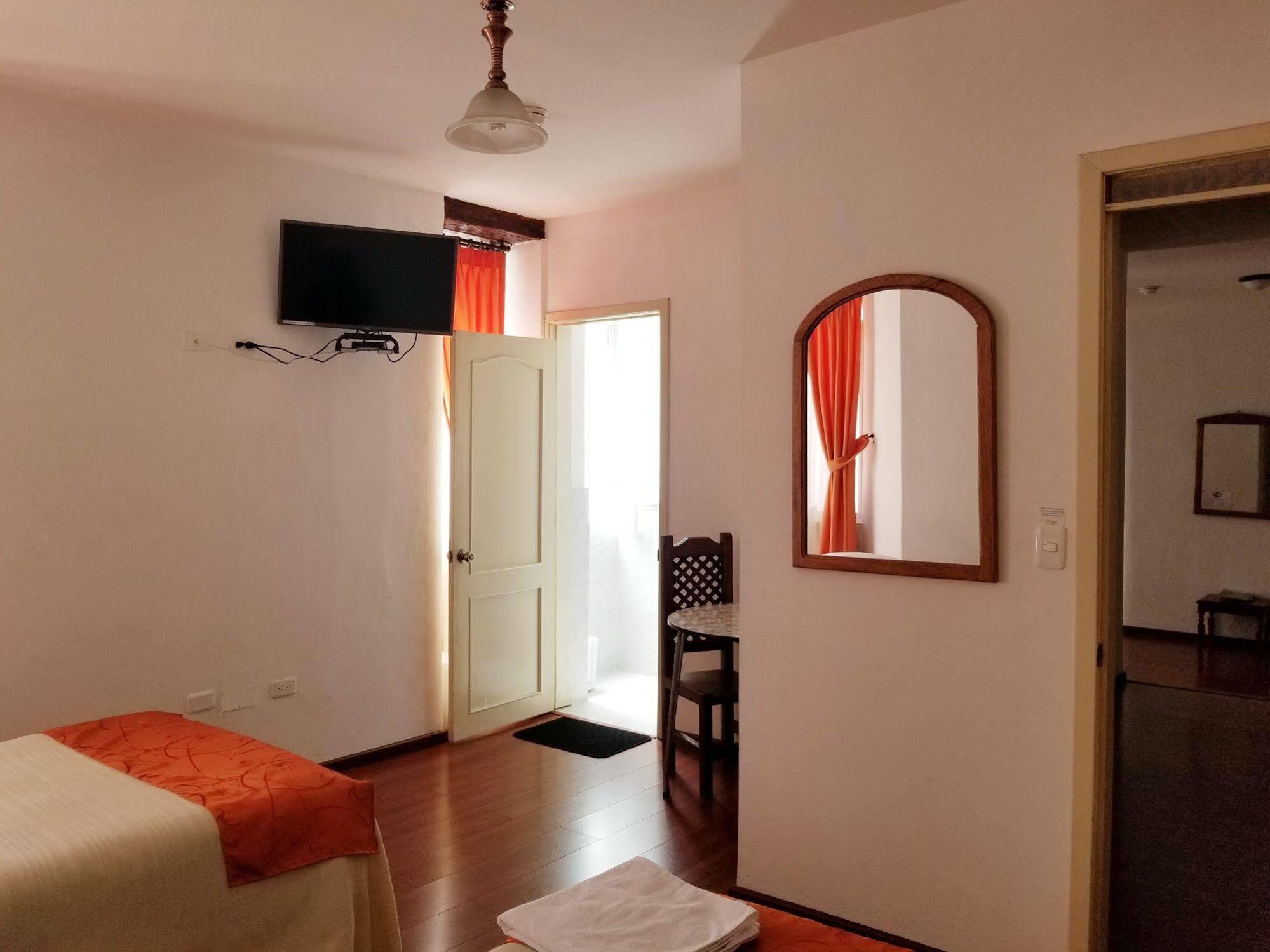 Heritage Inn كويتو المظهر الخارجي الصورة
