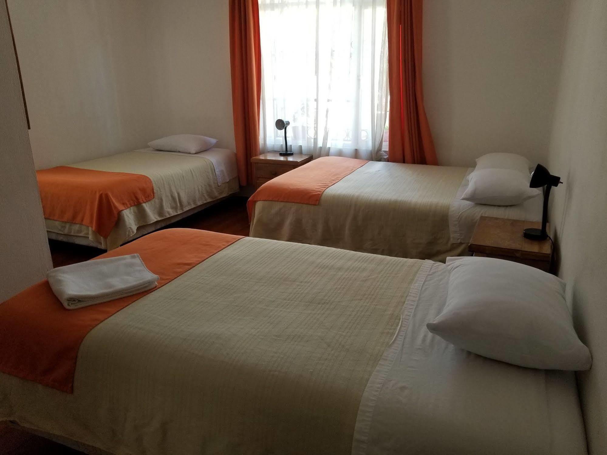 Heritage Inn كويتو المظهر الخارجي الصورة