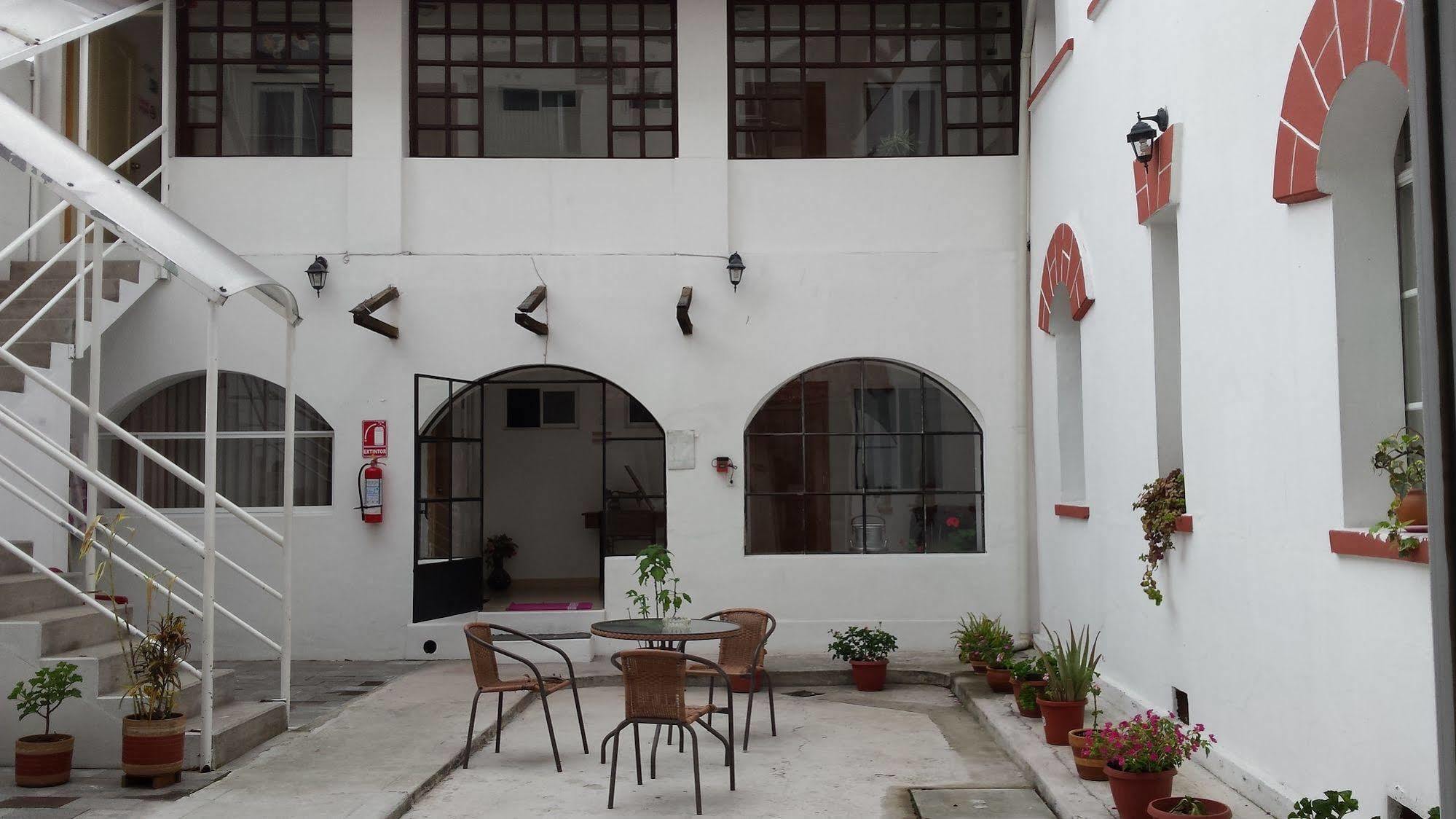 Heritage Inn كويتو المظهر الخارجي الصورة